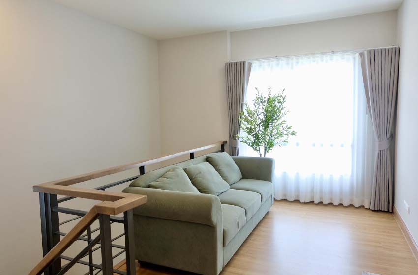 House with Shared Pool in Bangnatrad 